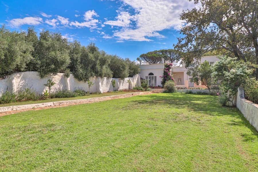 10 Bedroom Property for Sale in Stellenbosch Farms Western Cape